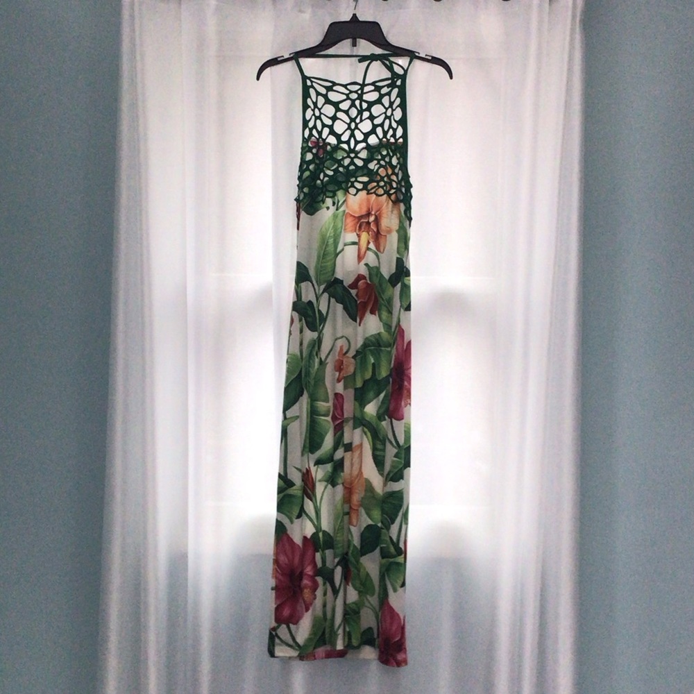 VENUS Green Crochet Floral Maxi Dress